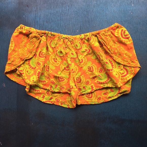 Beach Cover Up/ Lounge Shorts - Picture 4 of 4